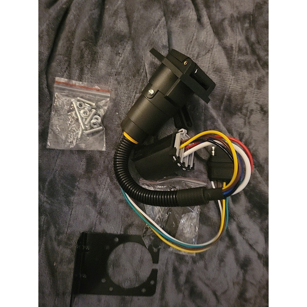 Truck 7 way +/4way trailer plug to use with standard 4 way plug to add connector